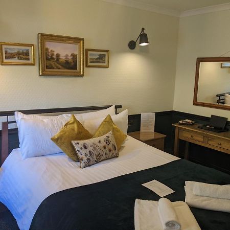 London Inn Saint Neot Exterior foto